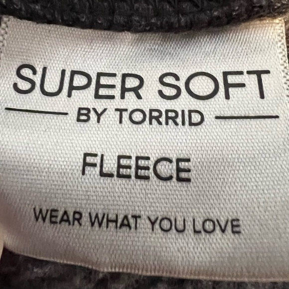 Torrid Size 1 Mushroom graphic crew neck Charcoal sweatshirt roomy and soft - Picture 5 of 5